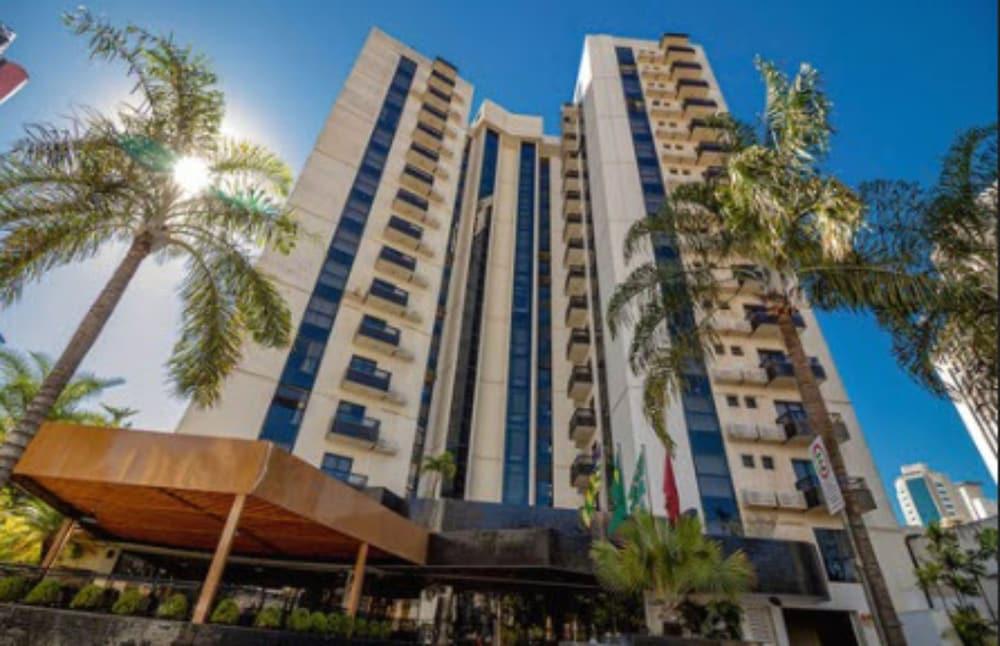 Vivence Suites Hotel Goiânia Exterior photo